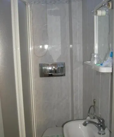 Rex Otel 2*