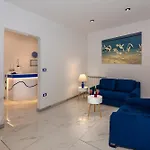 Rex Hotel